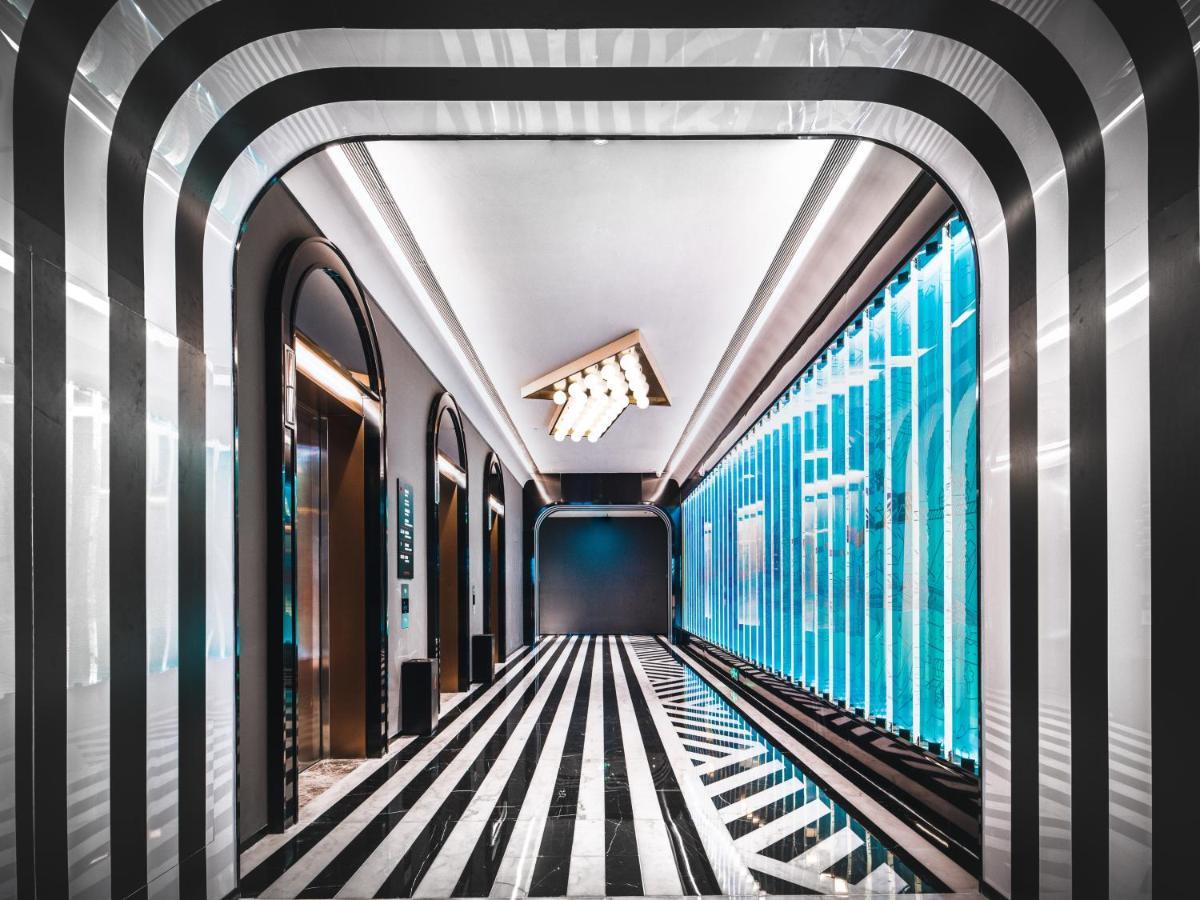 Radisson Red Hotel Zhuhai Gongbei Port Exterior foto